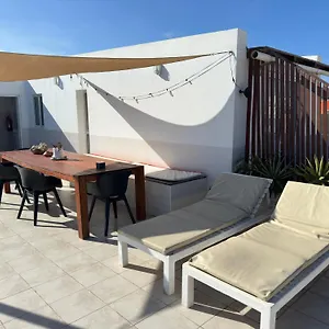 Casa Tud Dret - By Bobbywashere 萨尔雷